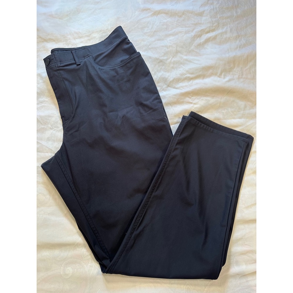 Under Armour Mens Showdown Golf Pants Navy Blue 42/32 Performance Trousers